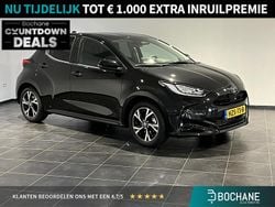 Night sky black (209) Nieuw 2025 Toyota Yaris Hybrid Hatchback | € 25.200 (Eerlijke prijs)