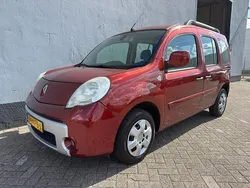Rood Gebruikt 2010 Renault Kangoo MPV | € 6.999 (Iets duurder)