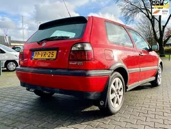 Rood, metallic lak Gebruikt 1996 VW Golf III GTI Hatchback | € 4.199 (Eerlijke prijs)