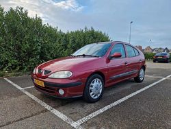 Gebruikt 2000 Renault Mégane | € 750