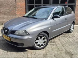 Grijs Gebruikt 2002 Seat Ibiza Stella Hatchback | € 999 (Eerlijke prijs)