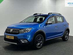 Blauw Gebruikt 2018 Dacia Sandero Stepway Hatchback | € 7.500 (Eerlijke prijs)