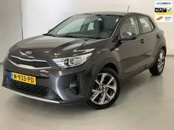 Grijs Gebruikt 2019 Kia Stonic SUV | € 15.450 (Eerlijke prijs)