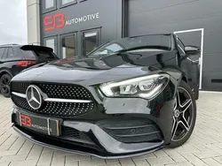 Zwart Gebruikt 2020 Mercedes CLA180 AMG Sedan | € 29.950 (Eerlijke prijs)