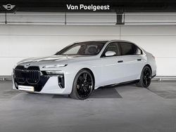 M brooklyn grau Gebruikt 2024 BMW i7 Comfort Edition Sedan | € 84.900