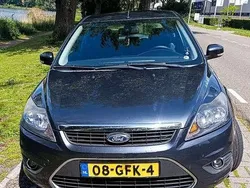Grijs Gebruikt 2008 Ford Focus Titanium Sedan | € 2.300 (Goede deal)
