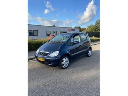 Blauw Gebruikt 2002 Mercedes A160 Elegance MPV | € 1.799 (Eerlijke prijs)
