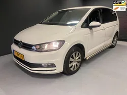 Wit Gebruikt 2017 VW Touran Comfortline MPV | € 6.999 (Iets duurder)