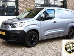 Grijs Gebruikt 2023 Fiat e-Doblò MPV | € 25.950 (Iets duurder)