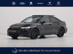Zwart, metallic lak Gebruikt 2024 Audi A3 Ambiente Sedan | € 39.900 (Iets duurder)