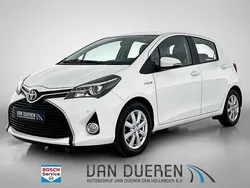 Wit Gebruikt 2016 Toyota Yaris Hybrid Business Edition Hatchback | € 9.950 (Eerlijke prijs)