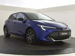 Blauw Gebruikt 2023 Toyota Corolla Hybrid Sport Hatchback | € 29.399 (Eerlijke prijs)