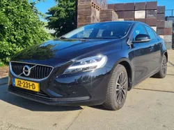 Zwart Gebruikt 2016 Volvo V40 Stationwagen | € 14.950 (Goede deal)