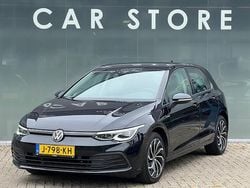Zwart Gebruikt 2020 VW Golf VIII Life Hatchback | € 16.845 (Goede deal)