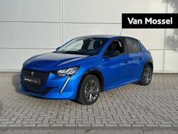 Blauw Gebruikt 2022 Peugeot e-208 Allure Hatchback | € 17.440 (Eerlijke prijs)