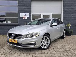 Grijs Gebruikt 2014 Volvo V60 Momentum Stationwagen | € 12.950 (Eerlijke prijs)