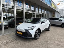 Wit Gebruikt 2024 Toyota C-HR Style SUV | € 30.999 (Super prijs)
