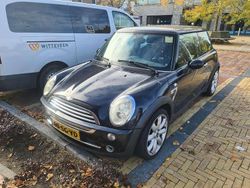 Zwart Gebruikt 2006 Mini ONE Seven Hatchback | € 950 (Goede deal)