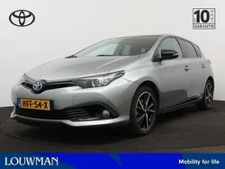 Grijs, metallic lak Gebruikt 2018 Toyota Auris Edition Hatchback | € 18.745 (Eerlijke prijs)