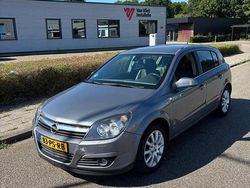 Gebruikt 2004 Opel Astra Cosmo | € 1.699 (Eerlijke prijs)