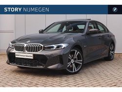 Dravitgrau (grijs metallic) Gebruikt 2023 BMW 330e Comfort Edition Sedan | € 43.950 (Eerlijke prijs)