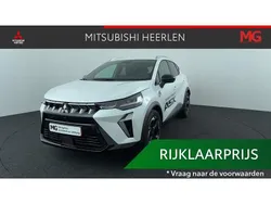 Crystal white metallic (licht wit) Gebruikt 2024 Mitsubishi ASX SUV | € 30.950