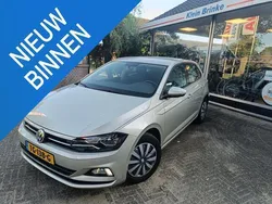 Grijs, metallic lak Gebruikt 2018 VW Polo Comfortline Hatchback | € 13.150 (Eerlijke prijs)