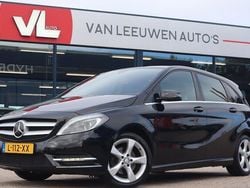 Zwart Gebruikt 2011 Mercedes B200 MPV | € 6.748