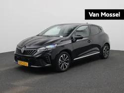 Zwart Gebruikt 2024 Renault Clio V Techno Hatchback | € 25.235 (Eerlijke prijs)