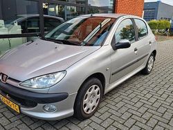 Gebruikt 2003 Peugeot 206 | € 1.249 (Eerlijke prijs)
