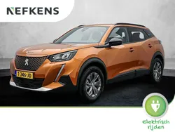 Oranje Gebruikt 2023 Peugeot e-2008 Style SUV | € 21.280 (Eerlijke prijs)