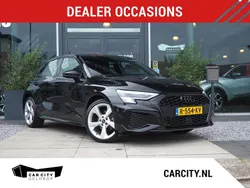 Zwart Gebruikt 2022 Audi A3 Sportback S-Line Hatchback | € 26.940 (Eerlijke prijs)