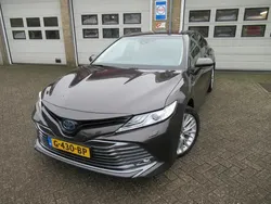 Bruin Gebruikt 2019 Toyota Camry Premium Sedan | € 29.500 (Iets duurder)