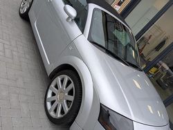 Grijs Gebruikt 2001 Audi TT Roadster Cabriolet | € 3.000