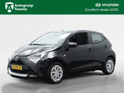 Zwart Gebruikt 2019 Toyota Aygo X-play Hatchback | € 14.845 (Eerlijke prijs)