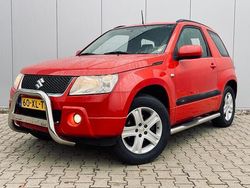 Rood Gebruikt 2007 Suzuki Grand Vitara Exclusive SUV | € 4.999 (Eerlijke prijs)