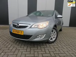 Grijs Gebruikt 2011 Opel Astra Edition Hatchback | € 4.250 (Goede deal)