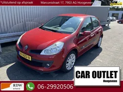Rood Gebruikt 2009 Renault Clio II Collection Hatchback | € 1.950 (Goede deal)