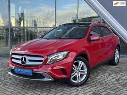 Rood (metallic) Gebruikt 2014 Mercedes GLA200 Edition 1 SUV | € 15.950 (Goede deal)