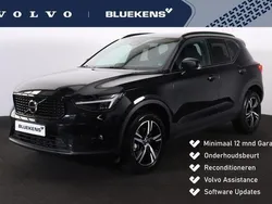 Zwart Gebruikt 2024 Volvo XC40 Plus SUV | € 42.900 (Eerlijke prijs)
