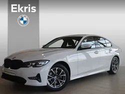 Wit Gebruikt 2022 BMW 320 Shadowline Sedan | € 34.695 (Goede deal)
