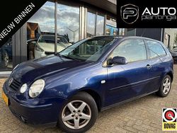 Blauw Gebruikt 2002 VW Polo Hatchback | € 795 (Goede deal)