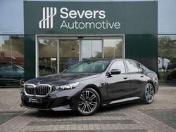 Grijs Gebruikt 2025 BMW 530e M Sport Sedan | € 58.988 (Duur)