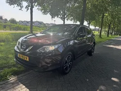 Paars Gebruikt 2015 Nissan Qashqai Visia SUV | € 8.995 (Eerlijke prijs)