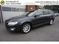 Grijs, metallic lak Gebruikt 2015 Volvo V70 Inscription Stationwagen | € 10.945 (Eerlijke prijs)