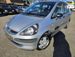 Grijs Gebruikt 2004 Honda Jazz S Hatchback | € 2.250 (Duur)