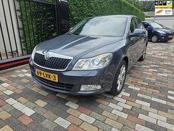 Grijs Gebruikt 2010 Skoda Octavia Business Line Hatchback | € 3.450 (Eerlijke prijs)