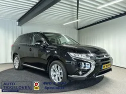 Zwart Gebruikt 2017 Mitsubishi Outlander P-HEV SUV | € 22.695 (Eerlijke prijs)