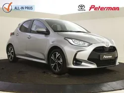 Grijs Gebruikt 2024 Toyota Yaris Hybrid Edition Hatchback | € 23.899 (Eerlijke prijs)