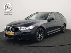 Blauw, metallic lak Gebruikt 2022 BMW 530 M Sport Stationwagen | € 42.890